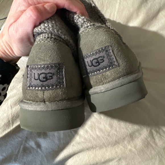 Ugg Classic Cardy Winter Boot - Picture 5 of 8